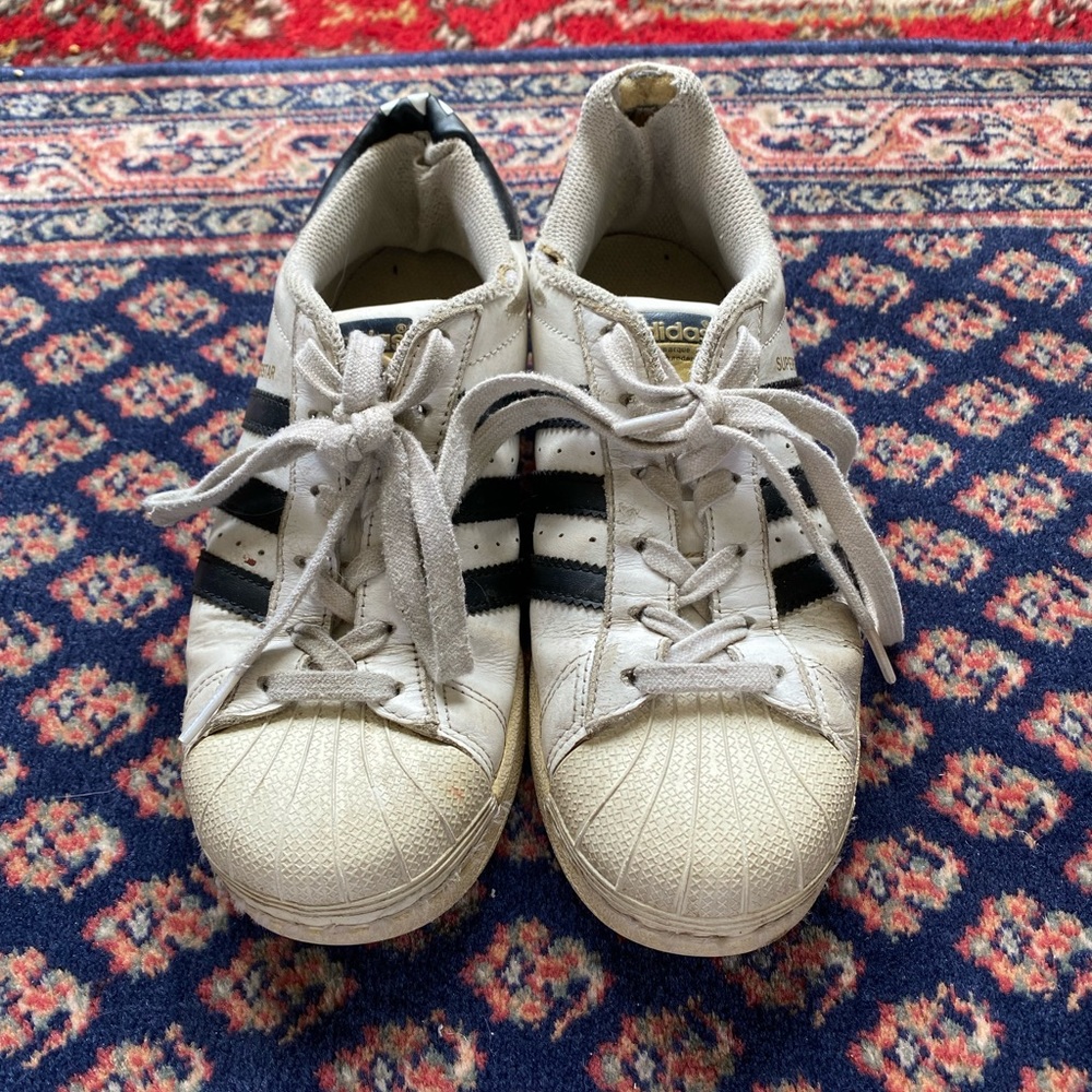 Adidas superstars women’s size 6.5